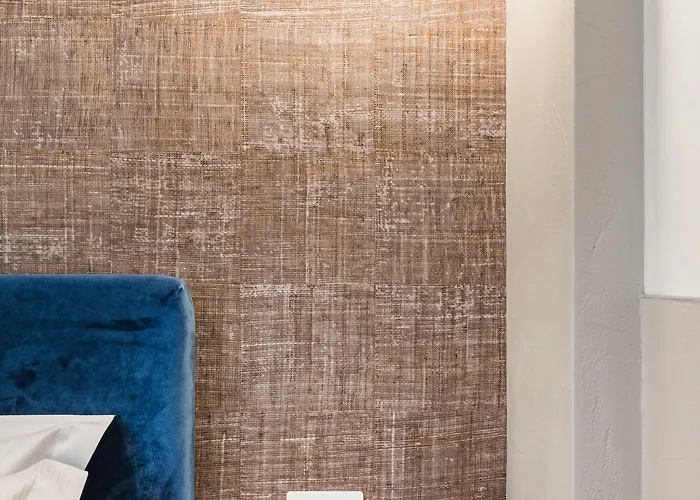 A World Aparts - Barberini Boutique 3*